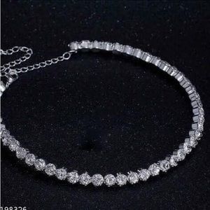 Luxury neck piece